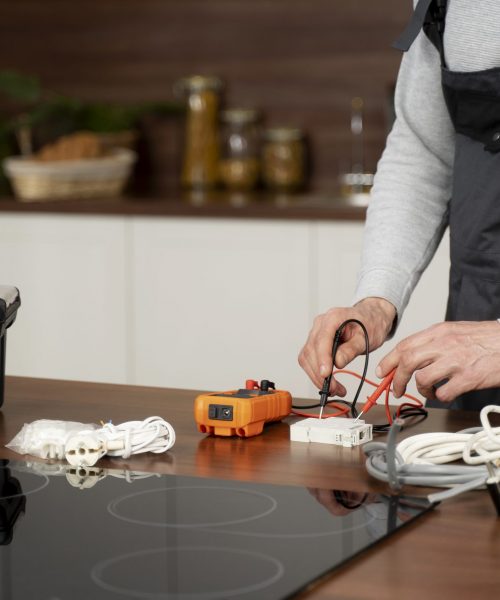 reparacion-de-trabajador-de-mantenimiento-de-servicio